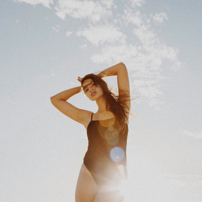 High-cut bikini wax