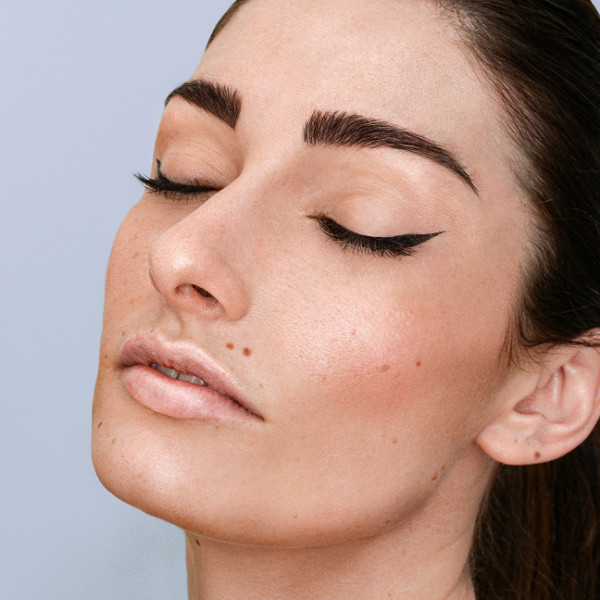 Lebanese-style eyebrows
